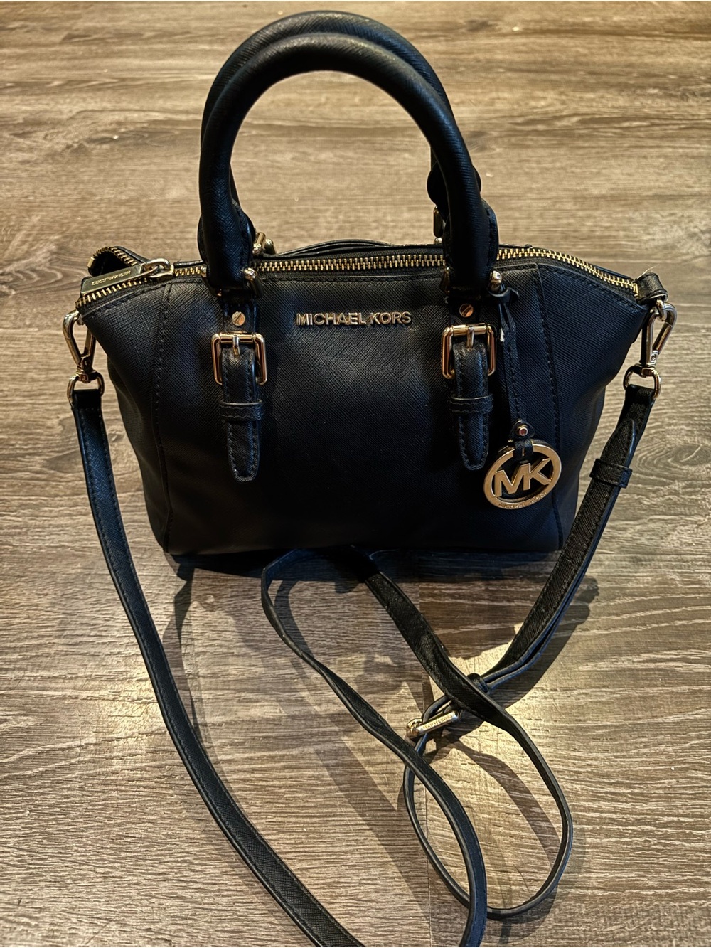 Michael Kors Black Saffiano Leather Purse - Picture 1 of 8